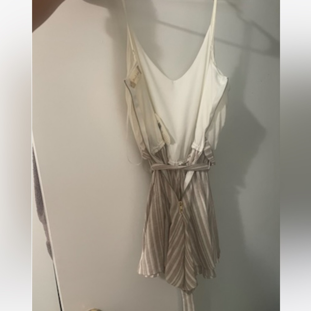 Altar’s State Romper - Picture 3 of 4